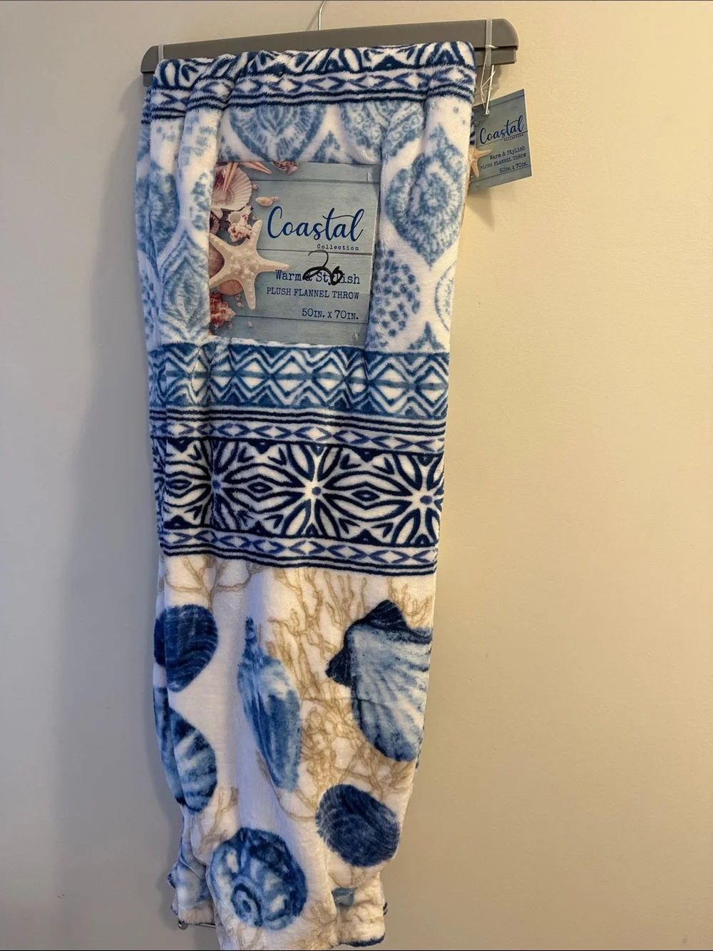Plush Flannel Throw Blanket - Blue & White Coastal